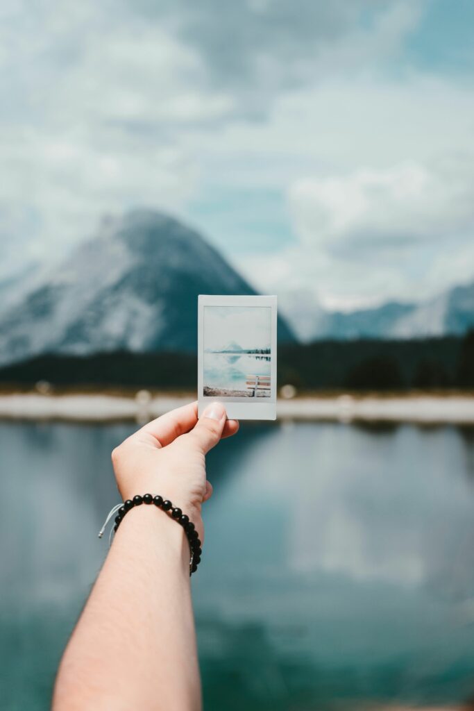 main_polaroid_montagne
